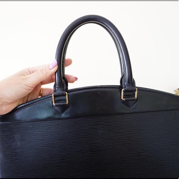 LIKE NEW!⚫️LOUIS VUITTON EPI RIVIERA BRIEFCASE 💼 - Picture 4 of 16